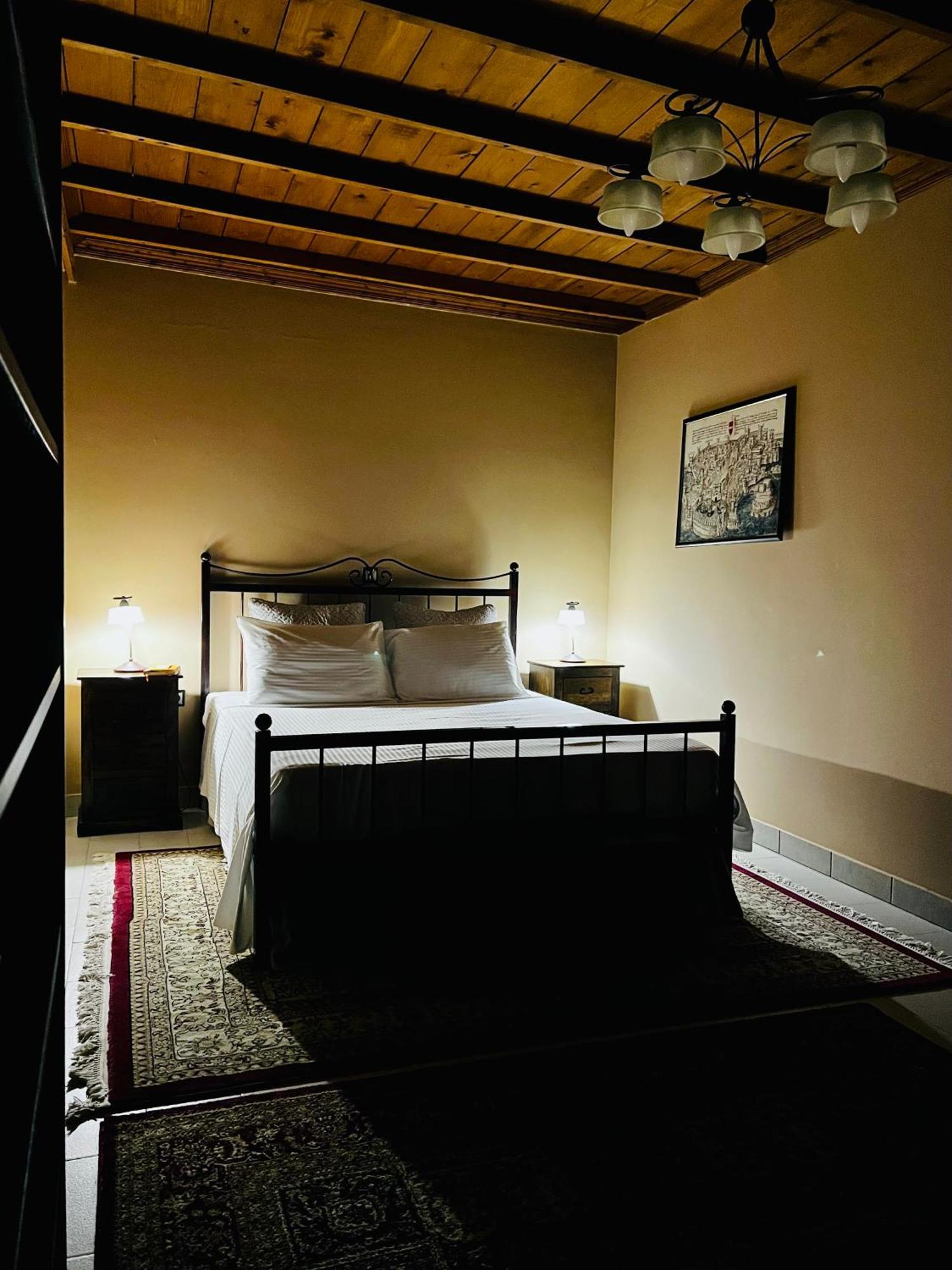 The Knight And The Pomegranate - Luxury Medieval Villa Rhodes City Extérieur photo
